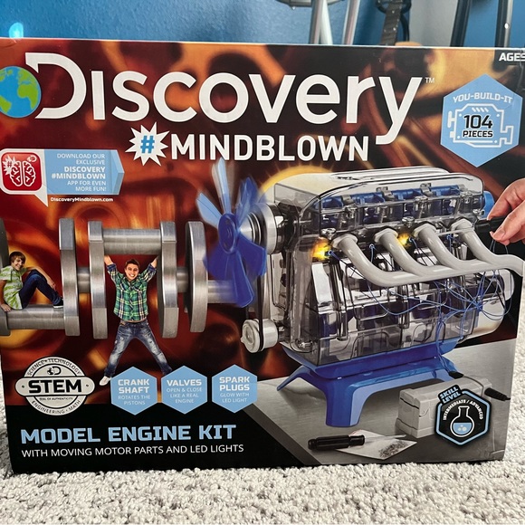 Discovery Toys Discovery Kids Mindblown Model Engine Kit Diy